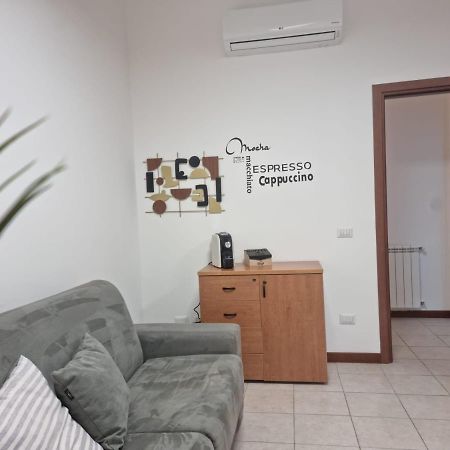 Laura Four Apartment Messina Exterior photo